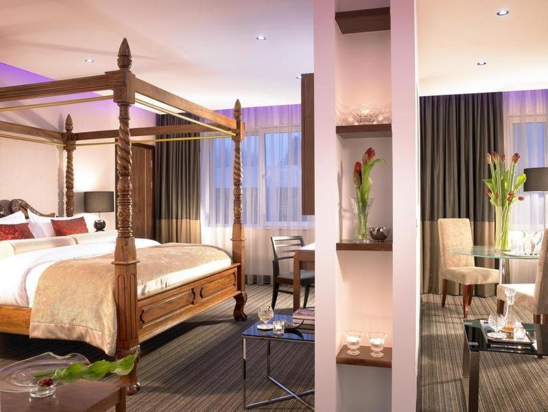 Rochestown Park Hotel & Leisure Centre Cork Room photo