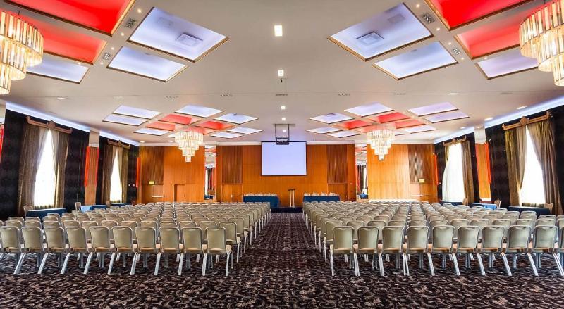 Rochestown Park Hotel & Leisure Centre Cork Exterior photo